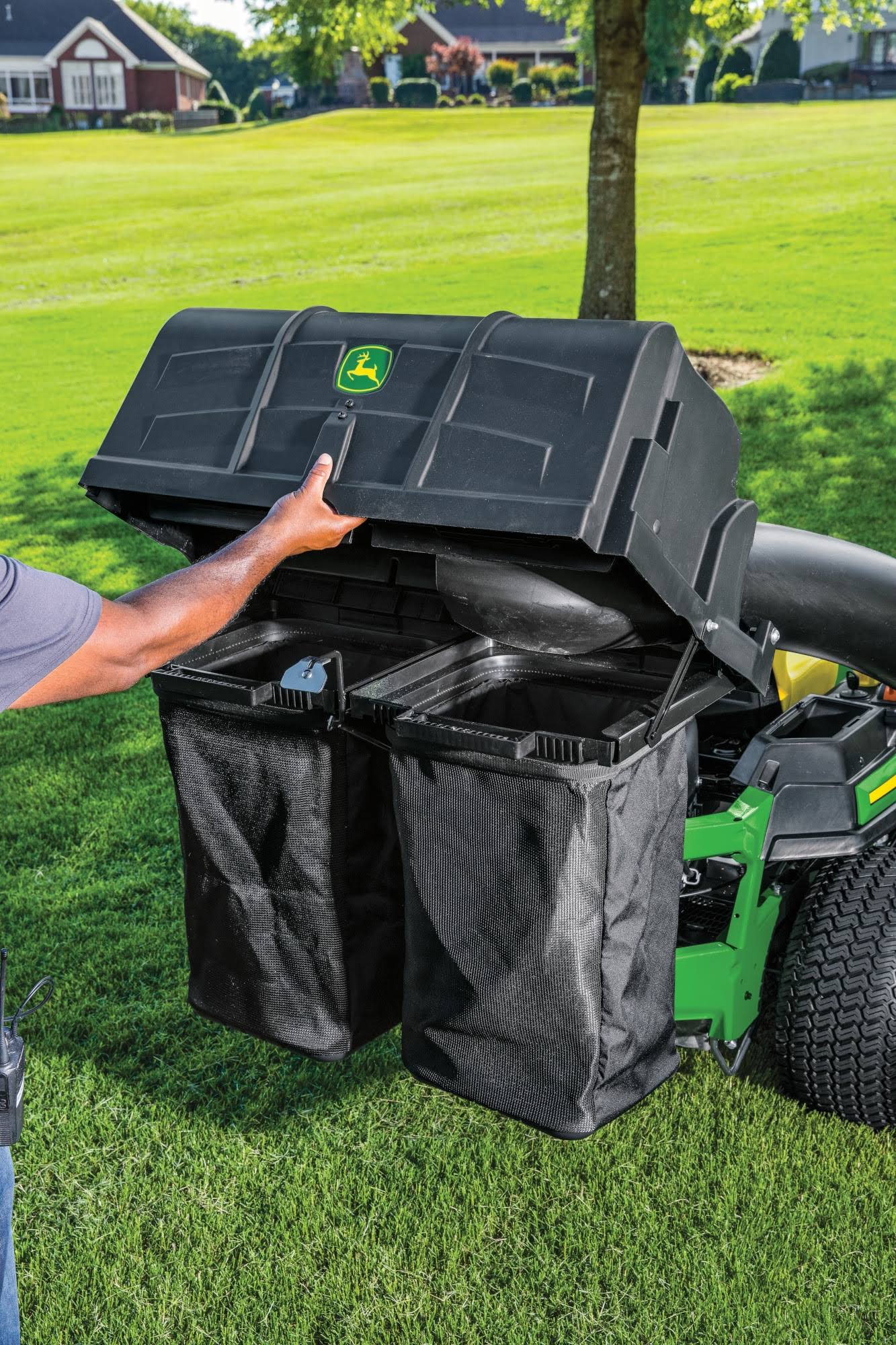 John Deere Z300 Series 2 Bagger for Riding Mower BUC11344